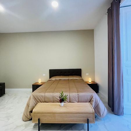 Nerisa Home Неаполь Экстерьер фото
