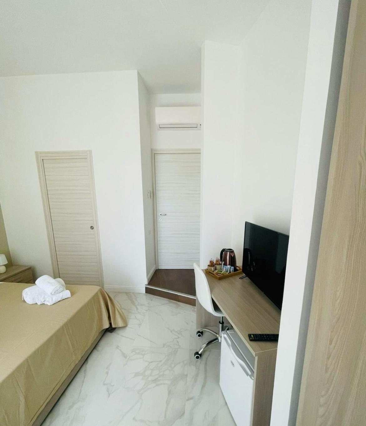 Nerisa Home Неаполь Экстерьер фото