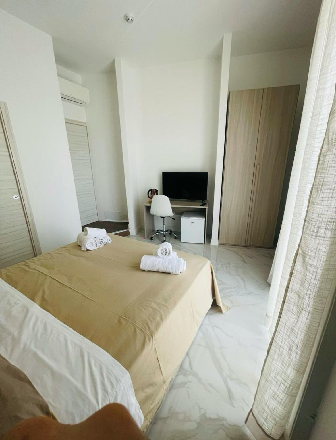 Nerisa Home Неаполь Экстерьер фото