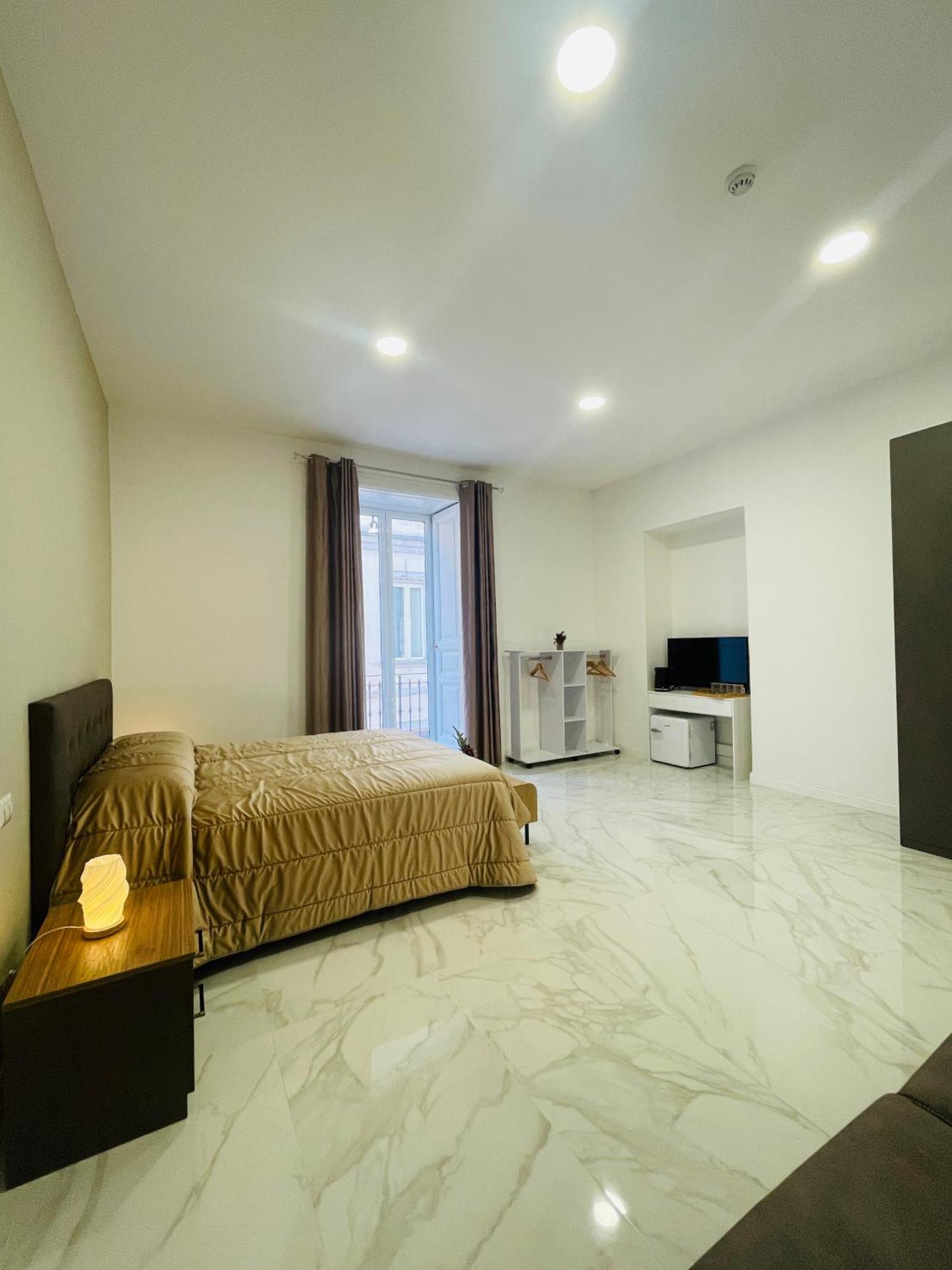 Nerisa Home Неаполь Экстерьер фото
